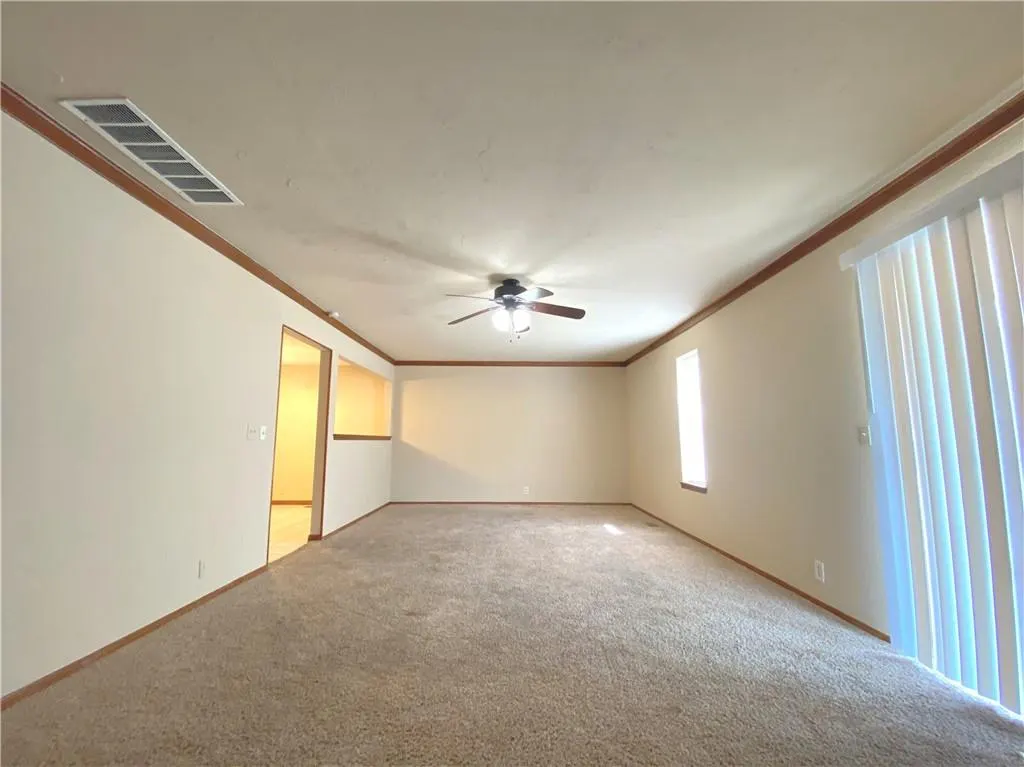 Photo 12 — 3620 Wynn Circle, Edmond, OK 73013