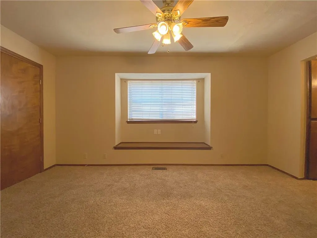 Photo 14 — 3620 Wynn Circle, Edmond, OK 73013
