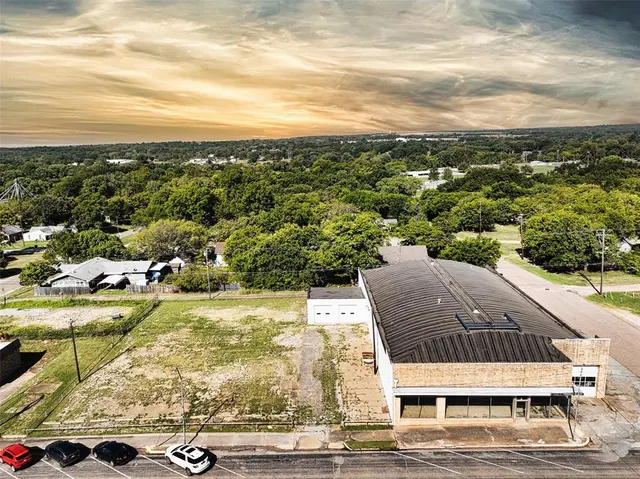 Photo 2 — 1201 Manvel Avenue, Chandler, OK 74834