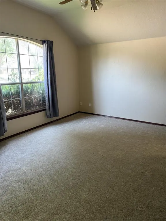 Photo 3 — 1224 Bradford Terrace, Yukon, OK 73099