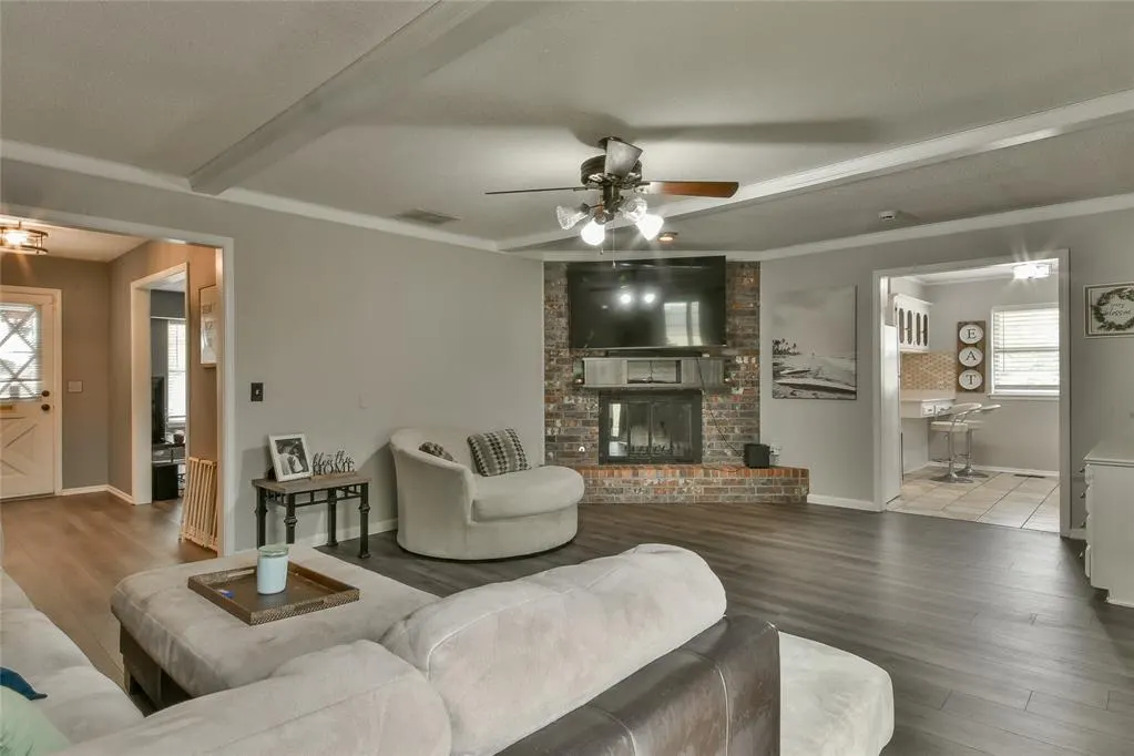 Photo 8 — 6813 Saint Marys Place, Oklahoma City, OK 73132