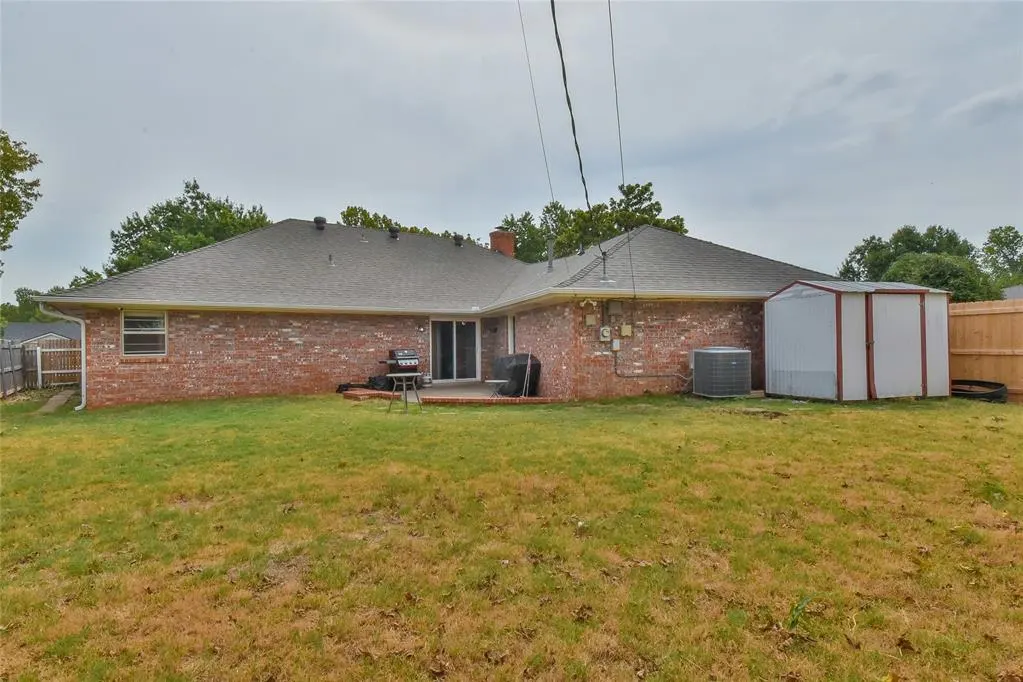 Photo 32 — 6813 Saint Marys Place, Oklahoma City, OK 73132