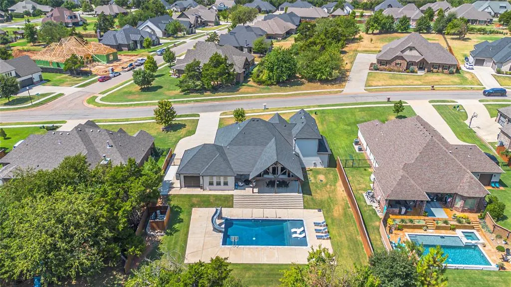 Photo 4 — 10900 Gobblers Roost Road, Oklahoma City, OK 73173