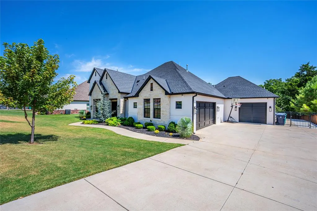 Photo 6 — 10900 Gobblers Roost Road, Oklahoma City, OK 73173