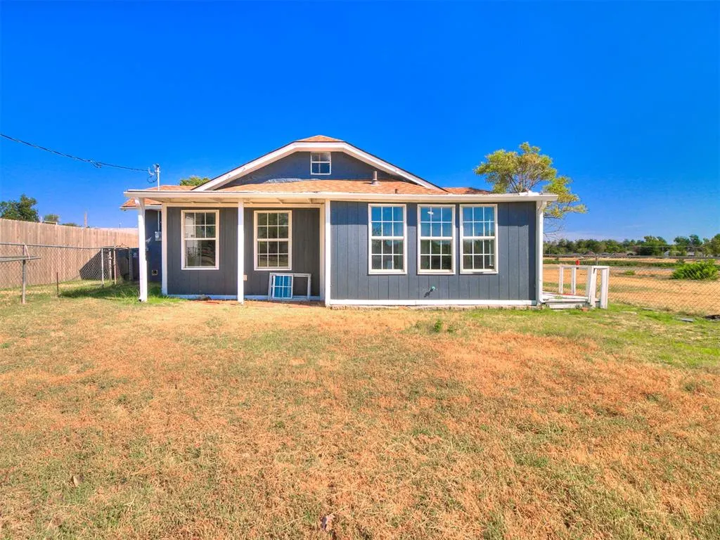 Photo 3 — 140 SW 35th Street, Oklahoma City, OK 73109