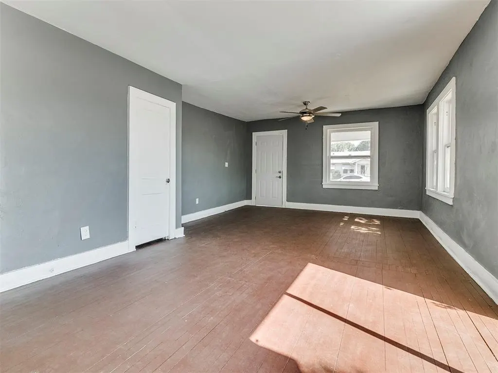 Photo 6 — 140 SW 35th Street, Oklahoma City, OK 73109