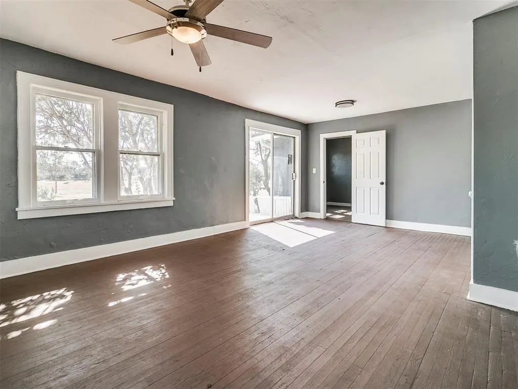 Photo 9 — 140 SW 35th Street, Oklahoma City, OK 73109