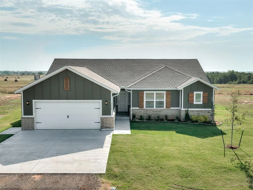 Photo 2 — 3390 Manning Farms Boulevard, El Reno, OK 73036
