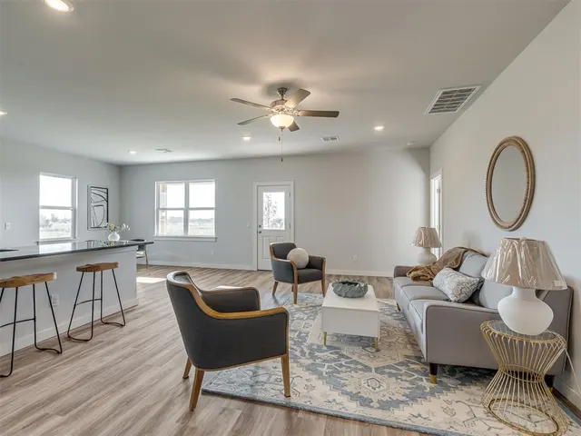 Photo 5 — 3390 Manning Farms Boulevard, El Reno, OK 73036