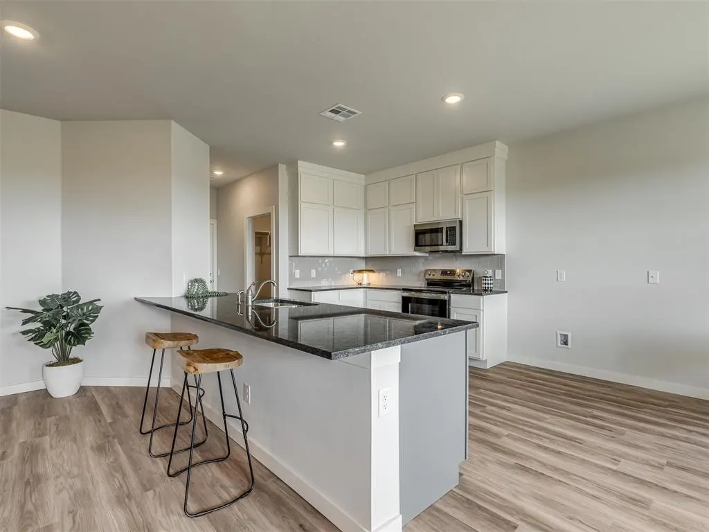 Photo 12 — 3390 Manning Farms Boulevard, El Reno, OK 73036