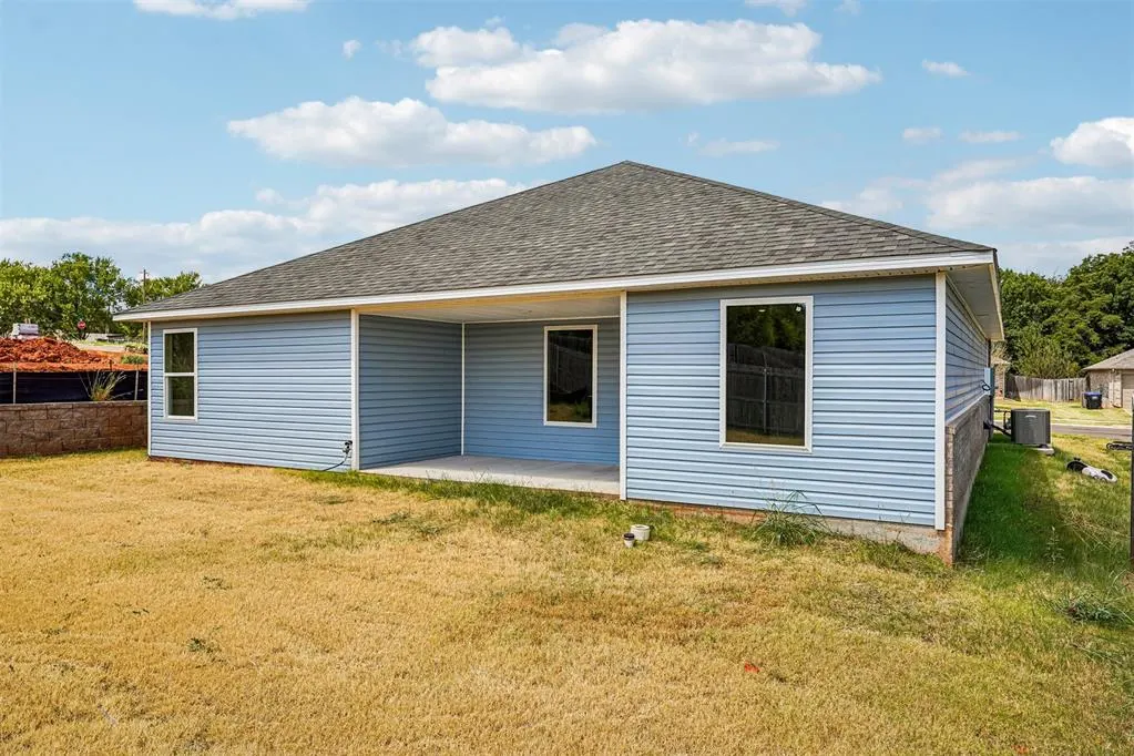 Photo 30 — 814 Twin Lakes Drive, Noble, OK 73068