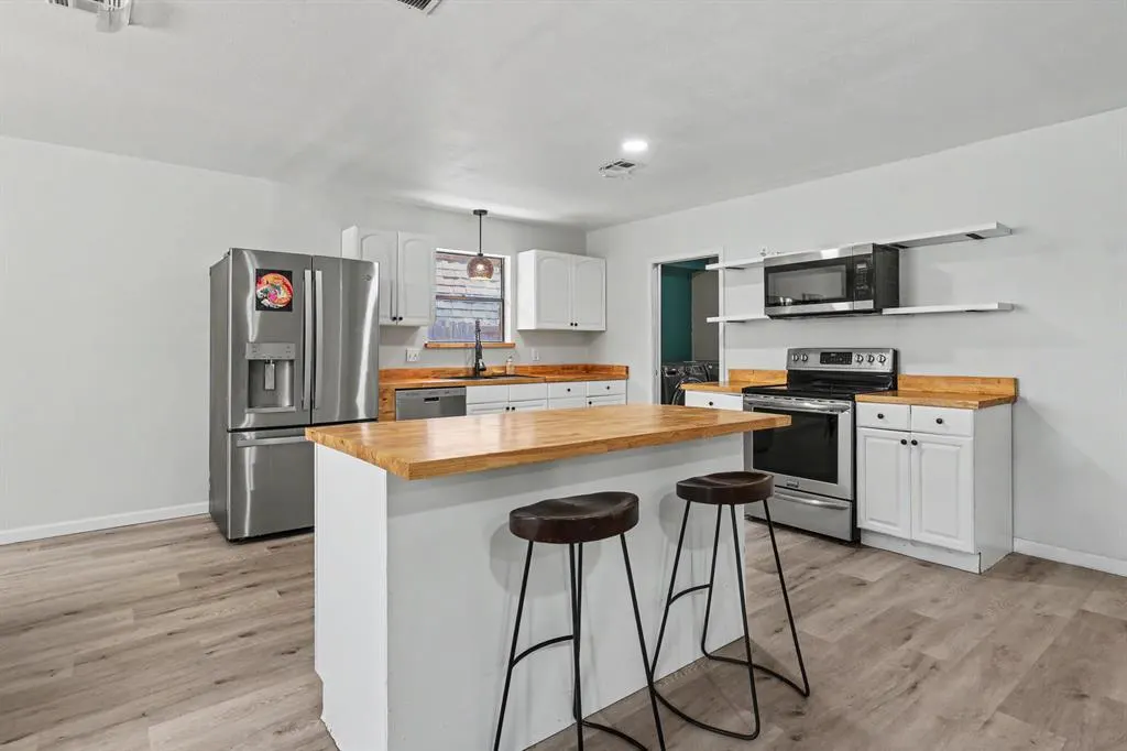 Photo 9 — 8305 NW 115th Street, Oklahoma City, OK 73008