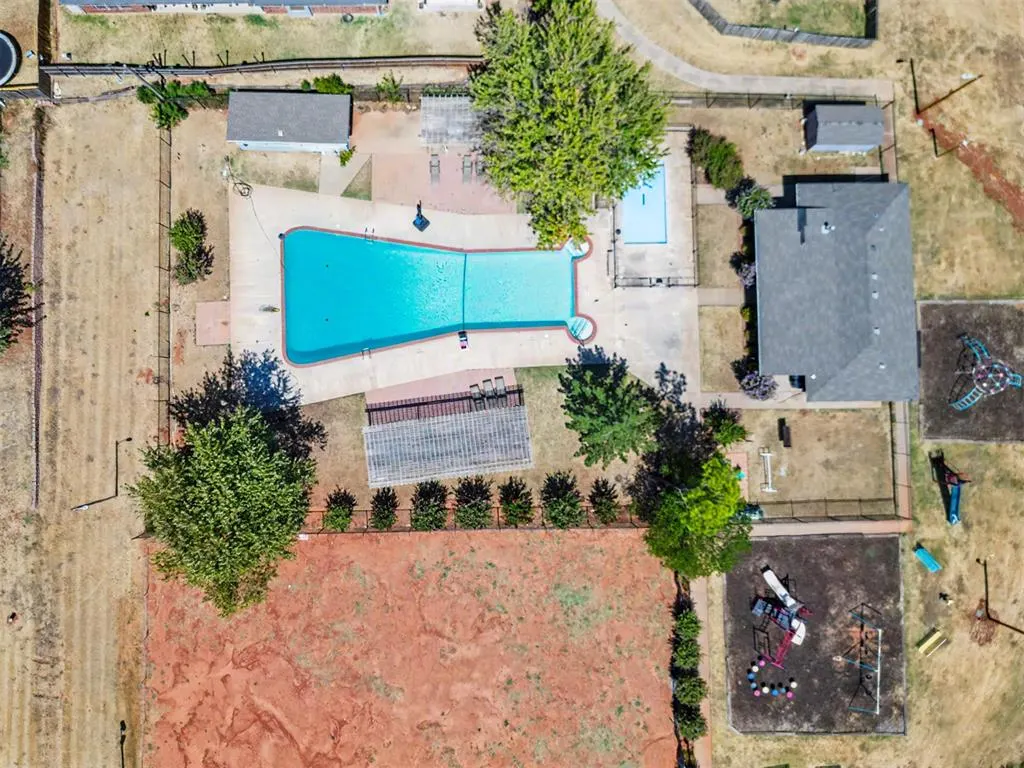 Photo 35 — 8305 NW 115th Street, Oklahoma City, OK 73008