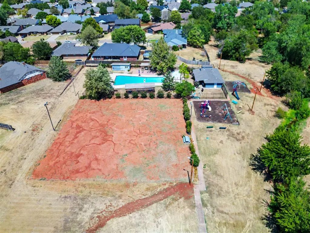 Photo 36 — 8305 NW 115th Street, Oklahoma City, OK 73008
