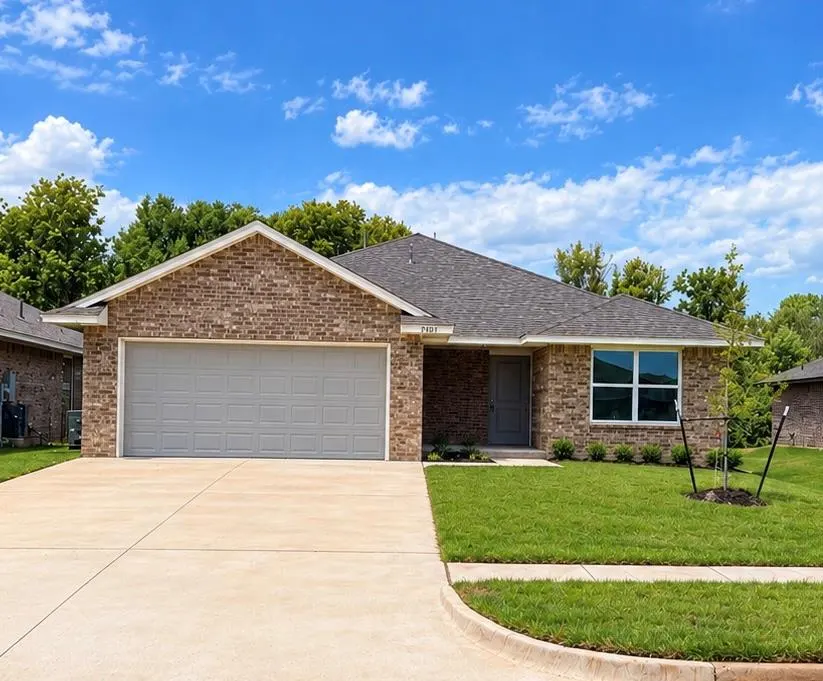 Front exterior — 2011 Brush Creek Way, Newcastle, OK 73065