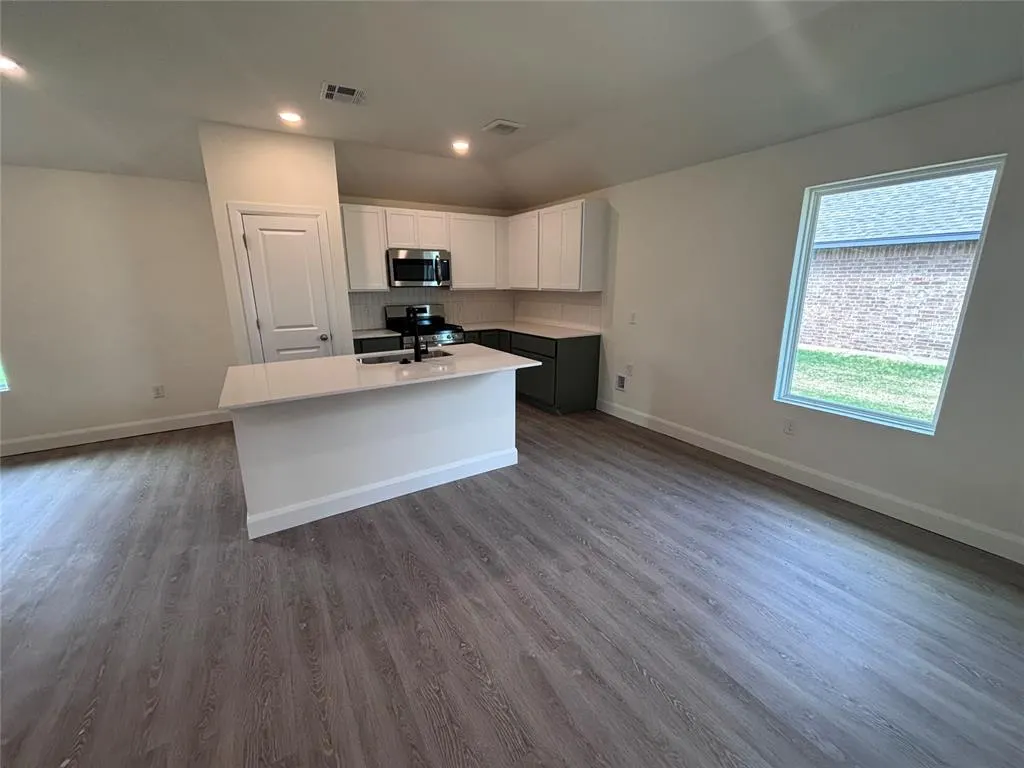 Photo 3 — 2011 Brush Creek Way, Newcastle, OK 73065