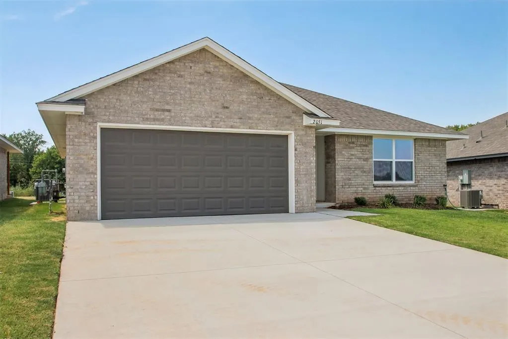 Photo 2 — 2051 Brush Creek Way, Newcastle, OK 73065