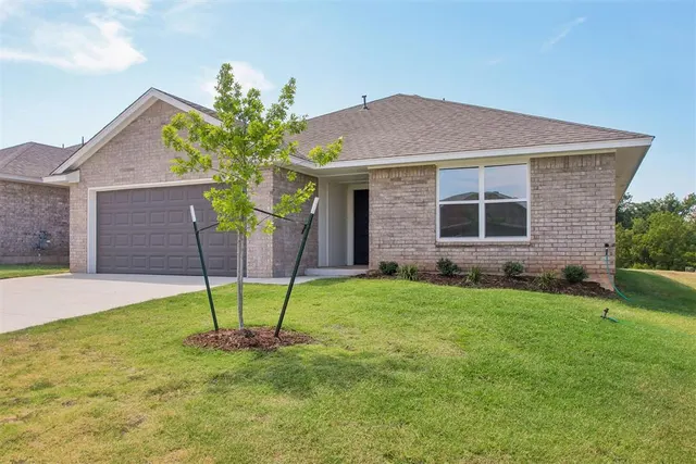 Photo 4 — 2051 Brush Creek Way, Newcastle, OK 73065