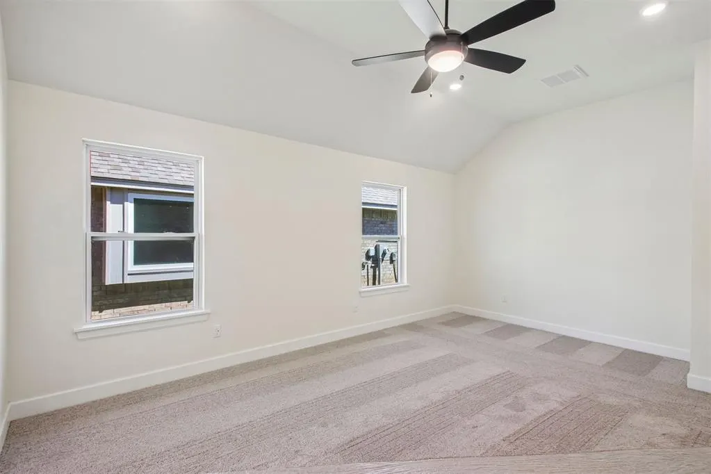 Photo 15 — 14017 Giverny Avenue, Yukon, OK 73099