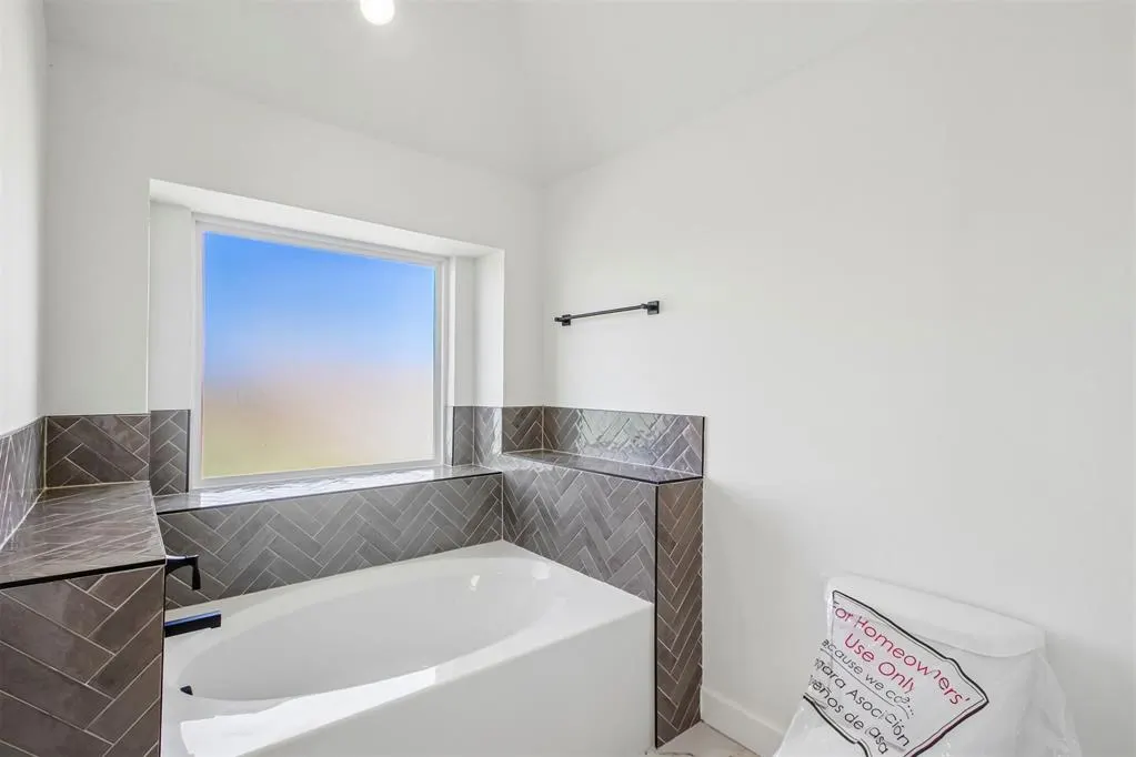 Photo 19 — 14017 Giverny Avenue, Yukon, OK 73099