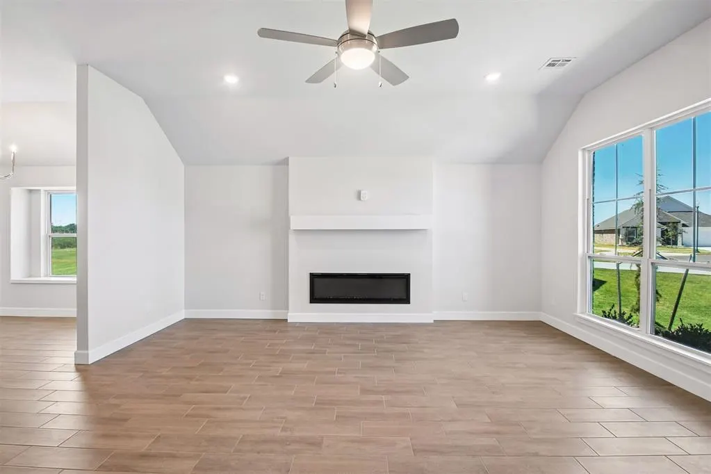 Photo 5 — 14012 Tybee Island Drive, Yukon, OK 73099