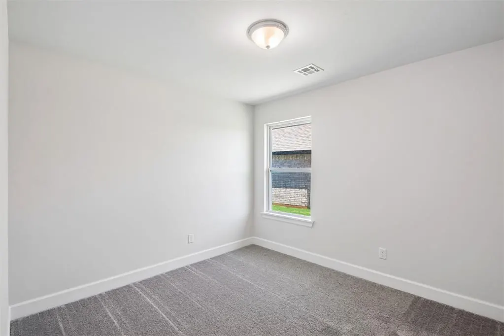 Photo 25 — 14012 Tybee Island Drive, Yukon, OK 73099