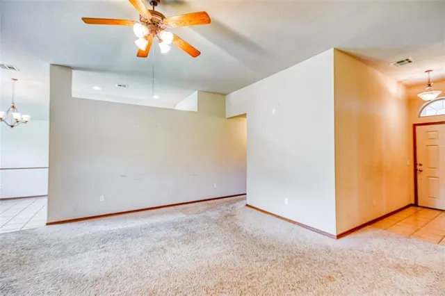 Photo 5 — 1708 Meadow Run Drive, Oklahoma City, OK 73160