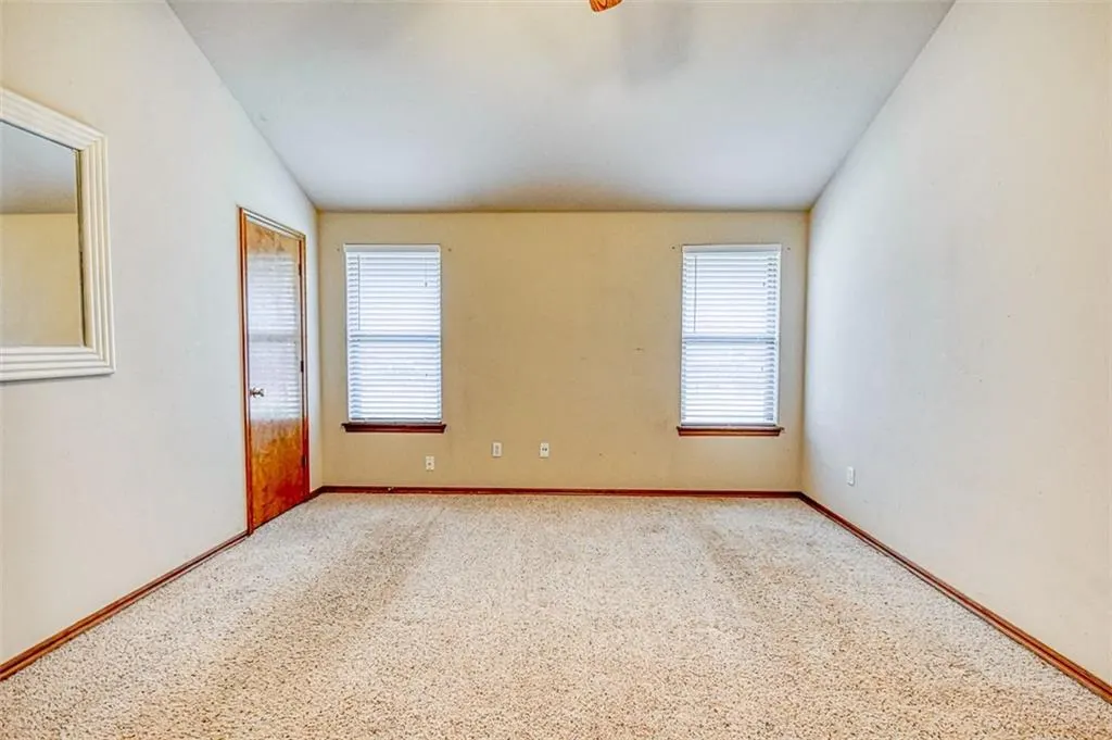 Photo 11 — 1708 Meadow Run Drive, Oklahoma City, OK 73160