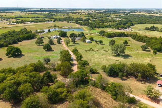Photo 5 — 541 N Carney Street, Carney, OK 74832