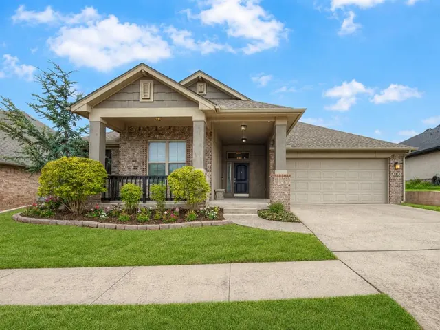 Front exterior — 3815 Painted Bird Lane, Norman, OK 73071