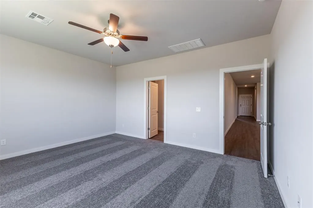 Photo 18 — 1721 Elm Circle, Tuttle, OK 73089