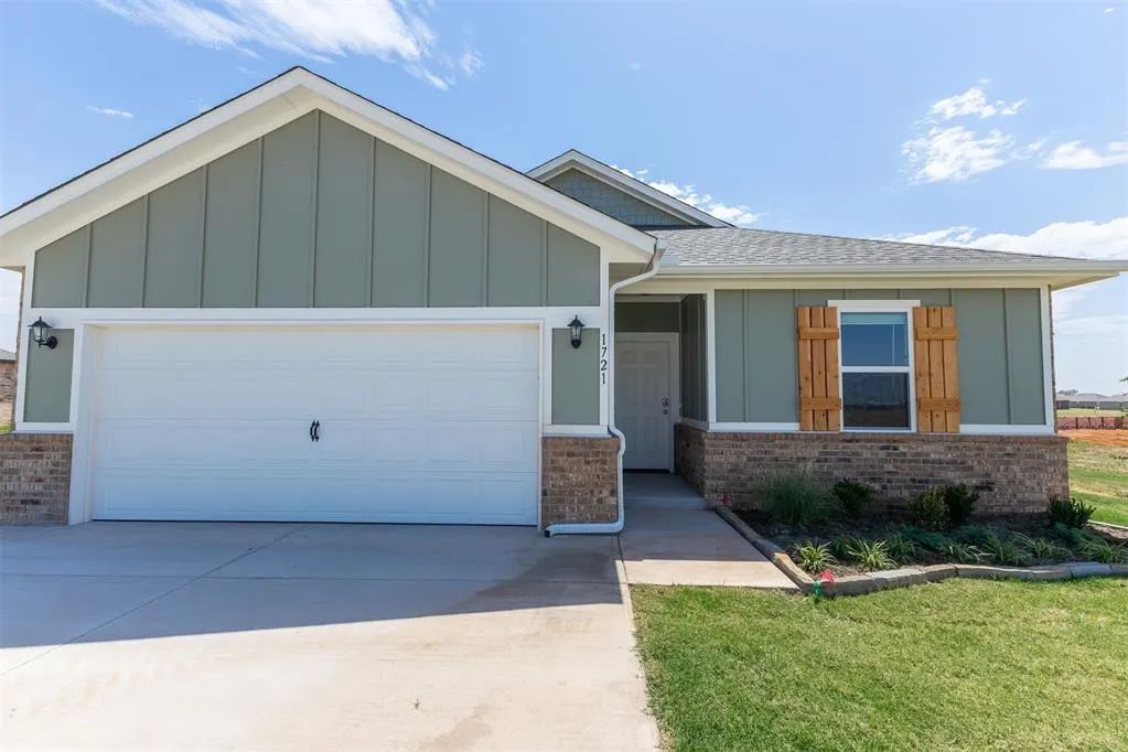 Photo 35 — 1721 Elm Circle, Tuttle, OK 73089