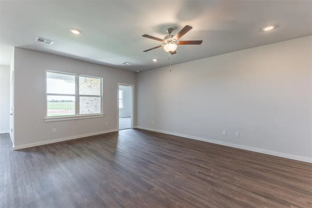 Photo 13 — 1721 Elm Circle, Tuttle, OK 73089