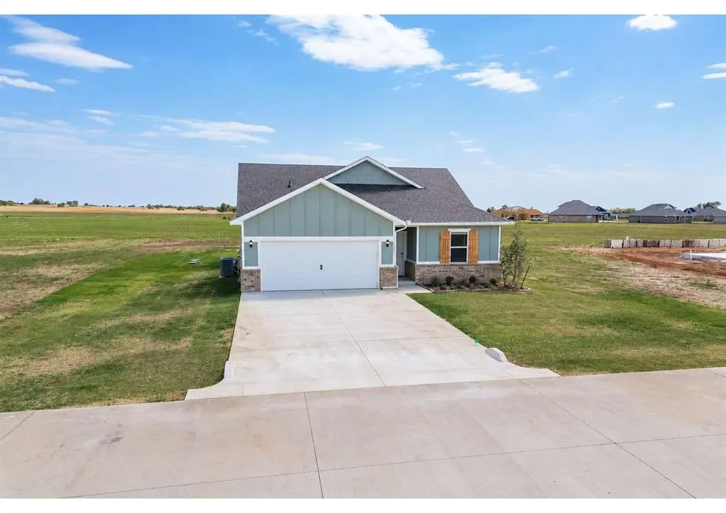 Photo 43 — 1721 Elm Circle, Tuttle, OK 73089
