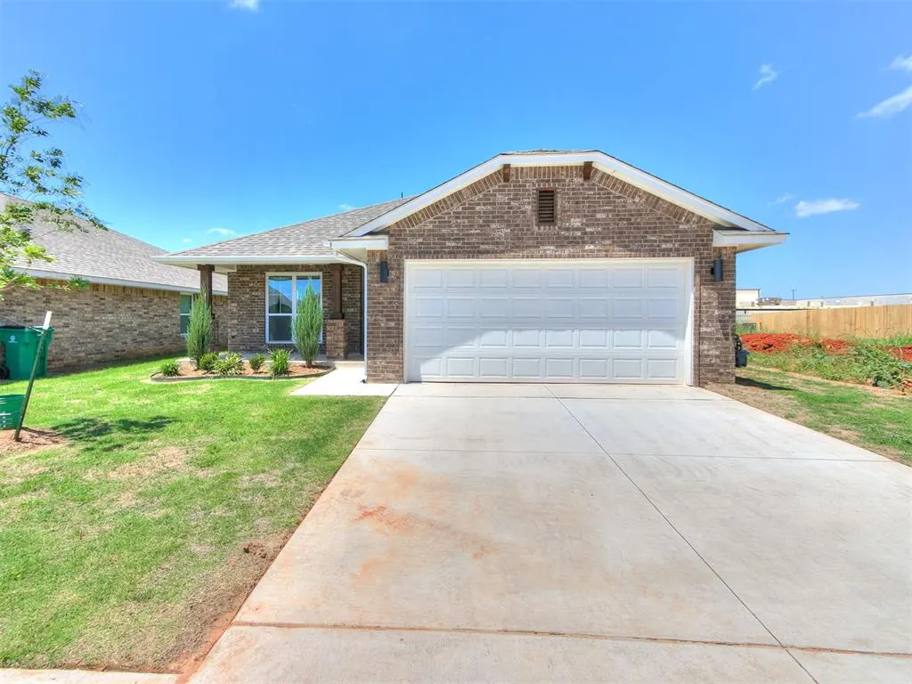 Photo 3 — 18029 Austin Court, Edmond, OK 73012