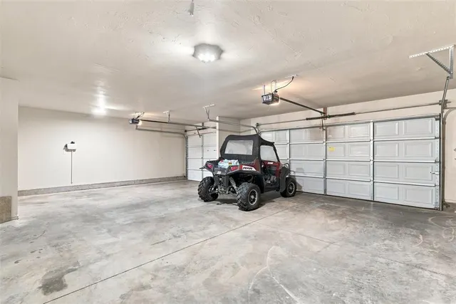 Photo 4 — 1280 Douglas Circle, Noble, OK 73068