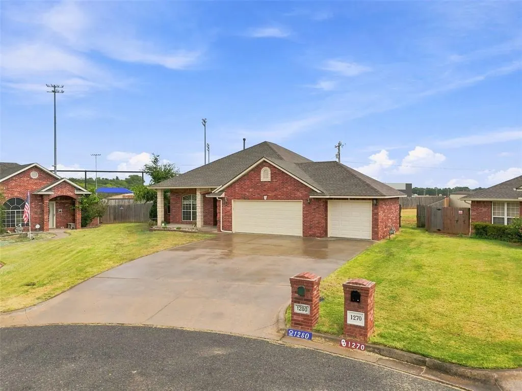 Photo 6 — 1280 Douglas Circle, Noble, OK 73068