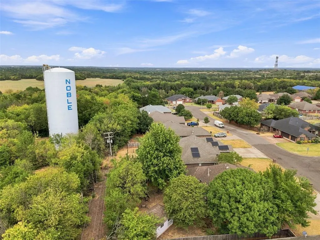 Photo 33 — 1280 Douglas Circle, Noble, OK 73068