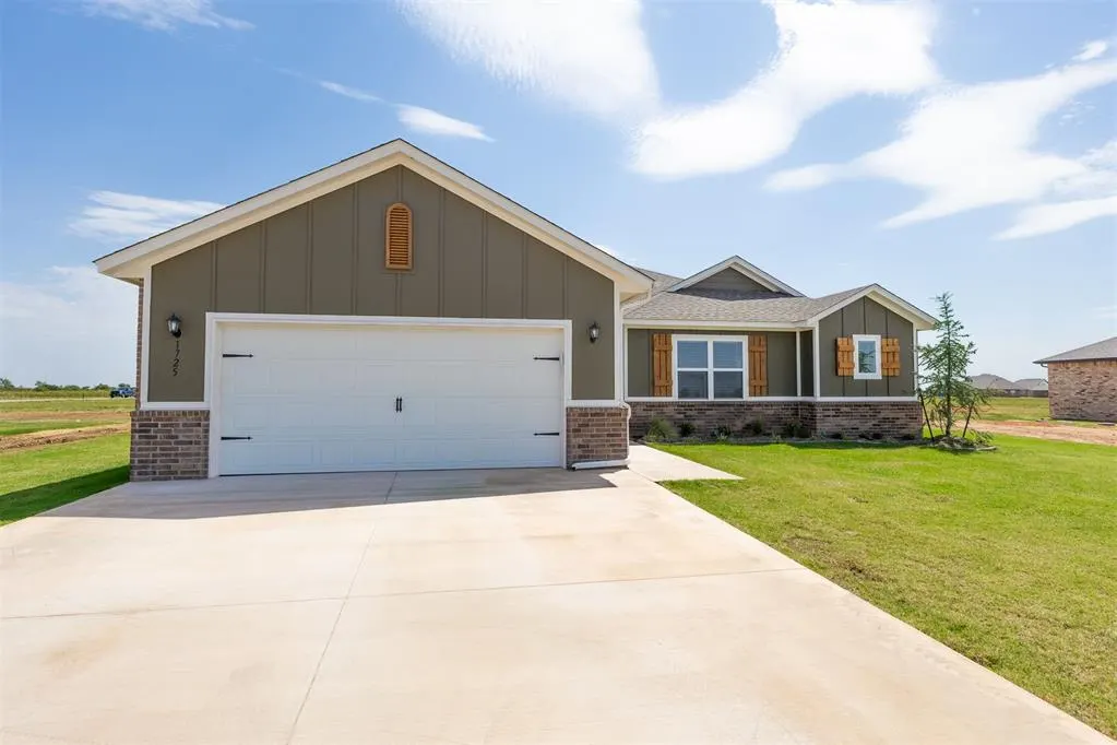 Photo 36 — 1725 Elm Circle, Tuttle, OK 73089