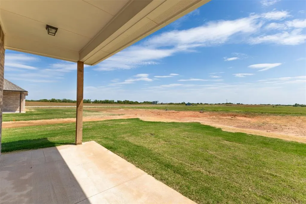 Photo 32 — 1725 Elm Circle, Tuttle, OK 73089