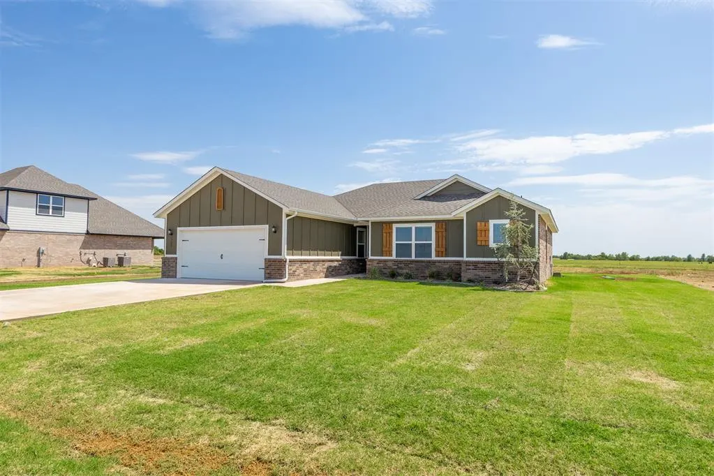 Photo 41 — 1725 Elm Circle, Tuttle, OK 73089