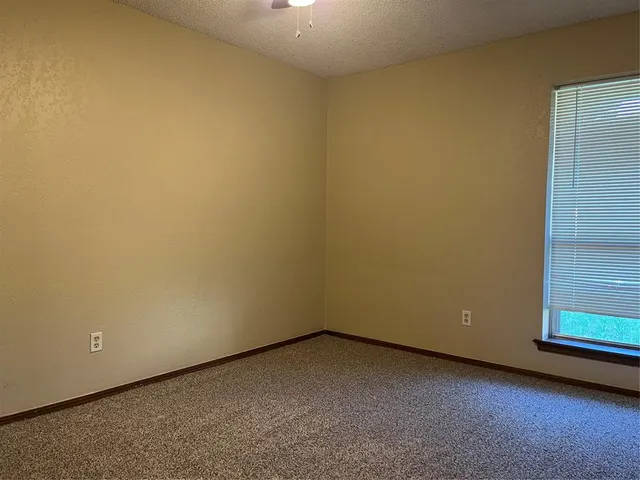 Photo 6 — 10329 Exter Avenue, Yukon, OK 73099