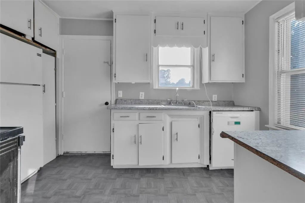 Photo 9 — 1113 N Redbud Drive, Oklahoma City, OK 73110