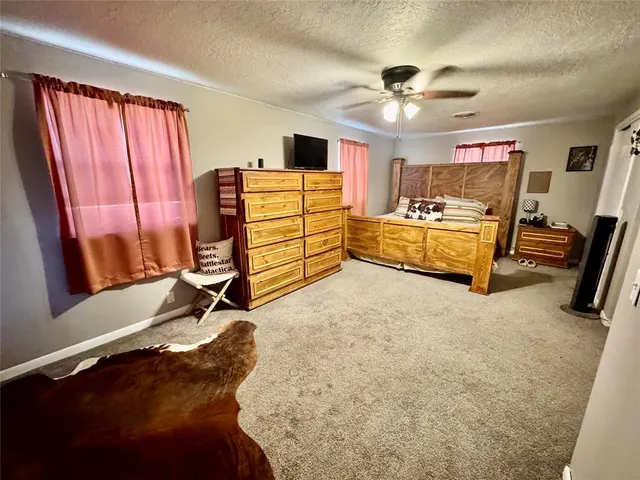 Photo 5 — 901 E Kee Street, Weatherford, OK 73096