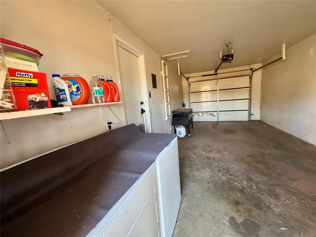 Photo 15 — 901 E Kee Street, Weatherford, OK 73096