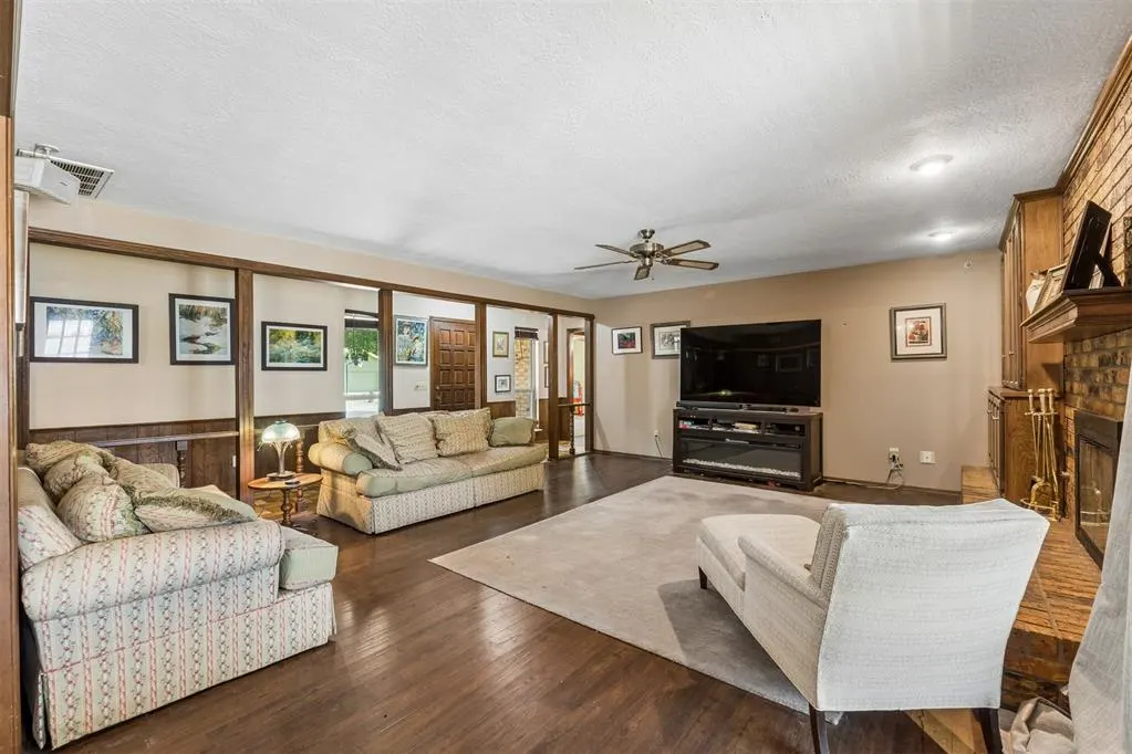 Photo 9 — 404 Willow Branch Road, Norman, OK 73072
