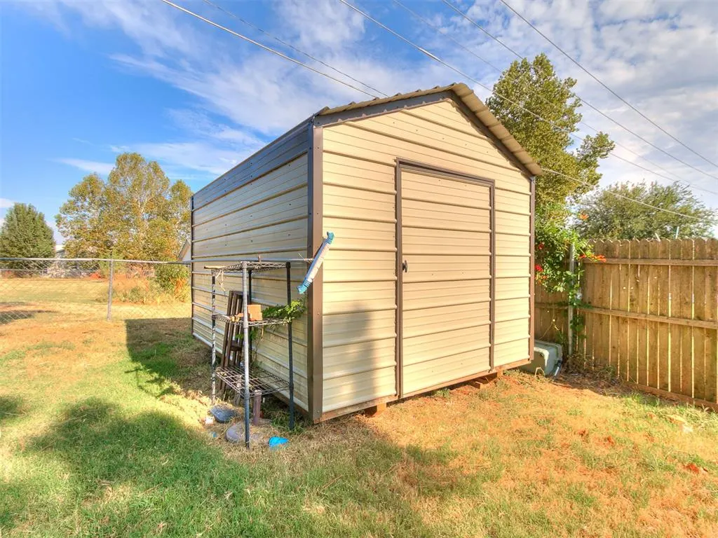 Photo 33 — 392 Echo Lane, Harrah, OK 73045