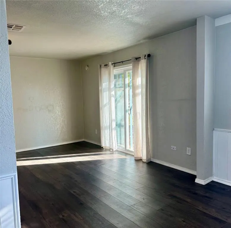 Photo 12 — 392 Echo Lane, Harrah, OK 73045