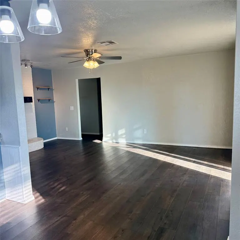Photo 11 — 392 Echo Lane, Harrah, OK 73045