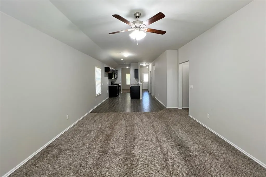 Photo 7 — 412 Nathan Way, Yukon, OK 73099